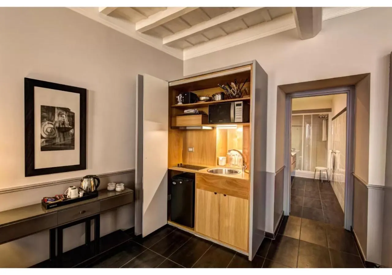 Suites Giulia Rome Apartment