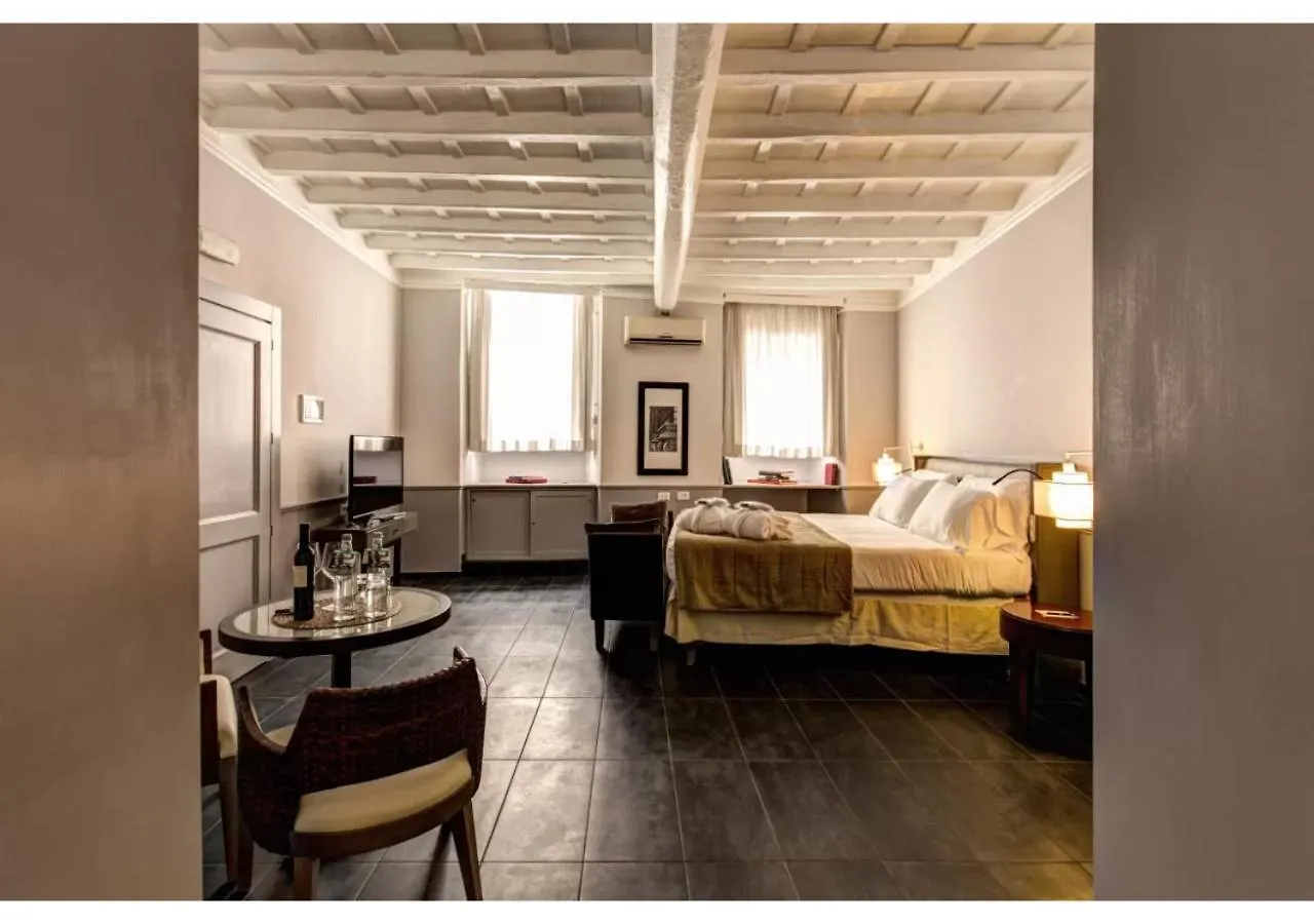 Suites Giulia Rome Apartment